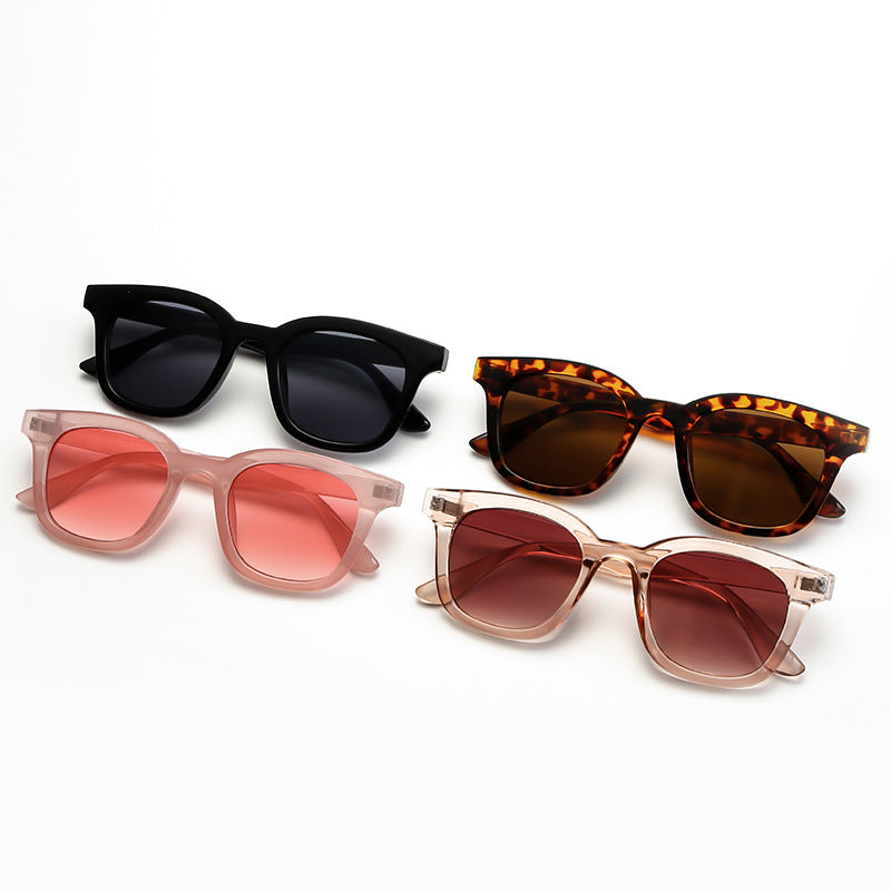 Retro Small-Frame Square Sunglasses For Men & Women Perfect for Travel & Beach
