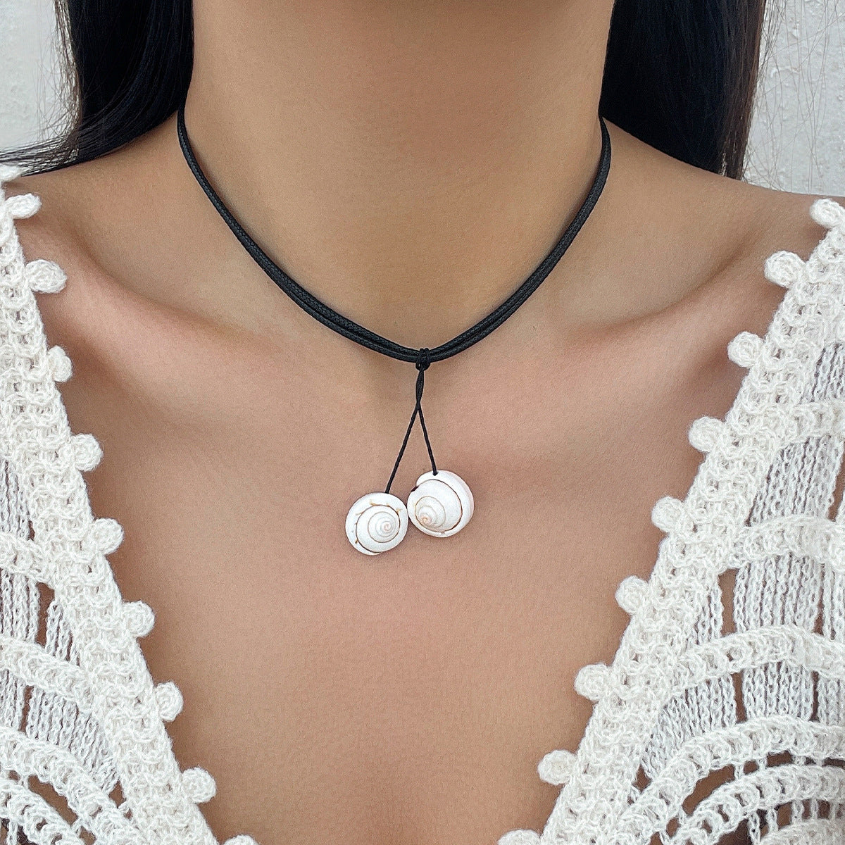 Beach Vacation Conch Shell Tassel Necklace - Versatile Wax Thread Accessory