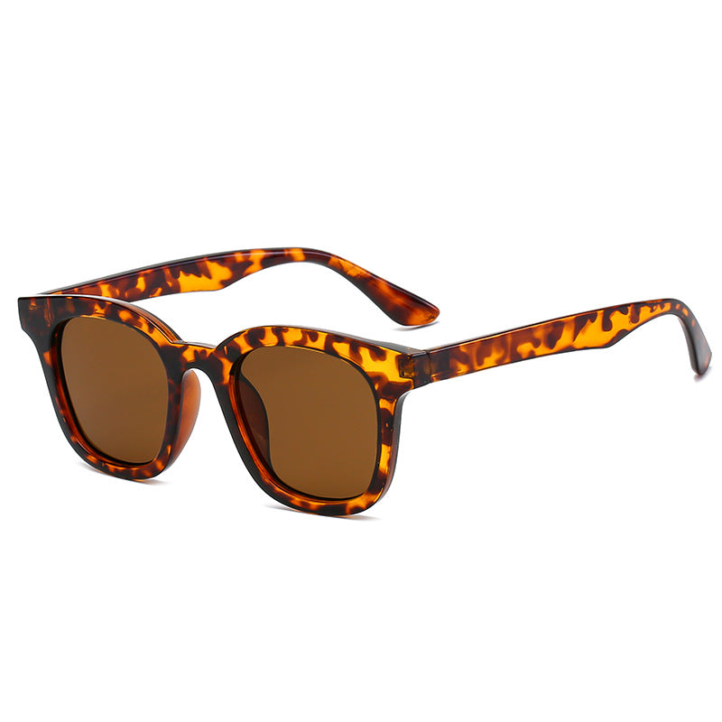 Retro Small-Frame Square Sunglasses For Men & Women Perfect for Travel & Beach