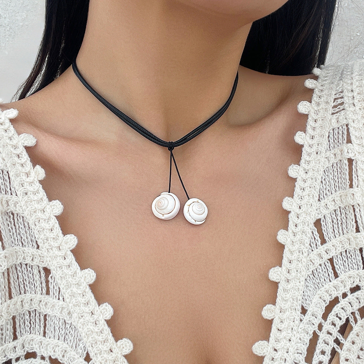Beach Vacation Conch Shell Tassel Necklace - Versatile Wax Thread Accessory