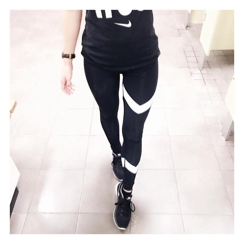 Arrow Print Yoga Leggings